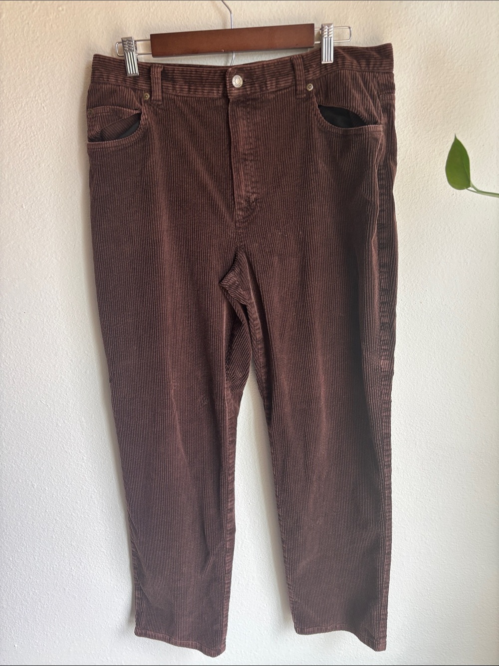 JONES Sport Vintage Chocolate Corduroy High Waist Relaxed Pants 14